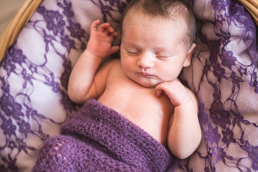photographe, couples, familles, bébé, grossesse, maternité, provence, brignoles,nice, marseille, solliès, toulon, var, grossesse, rocbaron, garéoult, naissance, nice, marseille, st tropez, st maxime, st raphael, cassis, lavandou, ramatuelle, six-fours, fréjus, cannes, draguignan, bébé, nouveau né, 83, la roquebrussanne, studio, plage, photo, famille, couple, sud, photographe, mariage,