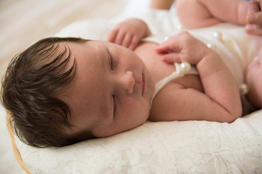 photographe, naissance, grossesse, maternité, enfant, bébé, nouveau-né, famille, portrait, toulon, cuers, la roquebrussanne,