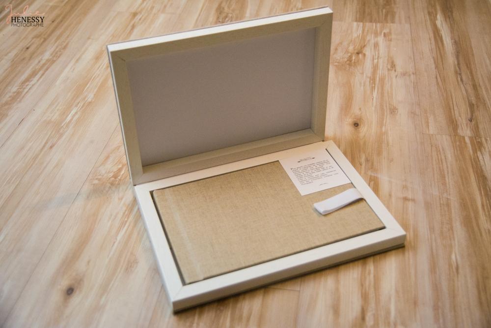 photographe, var, 83, toulon, la garde, la crau, rocbaron, studio, bébé, enfant, famille, couple, nouveau-né, produit, coffret, album,