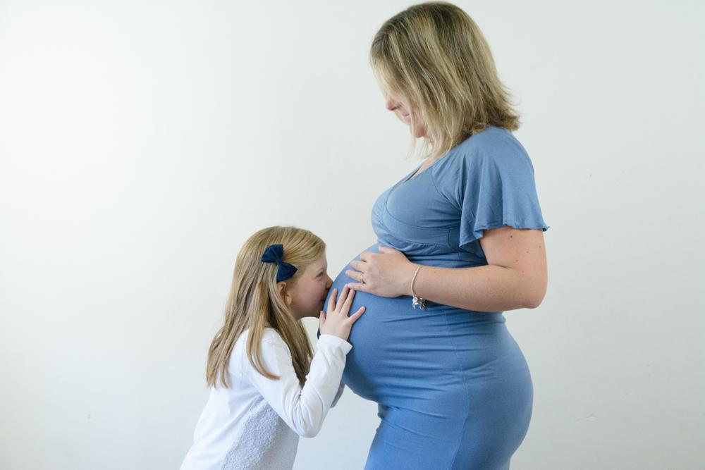 photographe, var, 83, naissance, grossesse, bébé, naissance, studio, enfant, maternité,