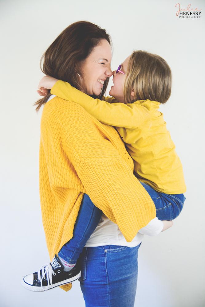 photographe, var, grossesse, la roquebrussanne, studio, extérieur, portrait, bébé, naissance, brignoles