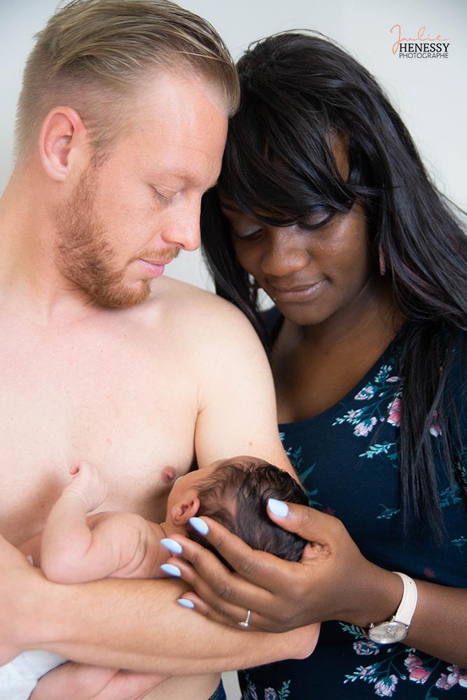 photographe, naissance, grossesse, la roquebrussanne, toulon, brignoles, bébé, famille, nouveau-né, nourrisson