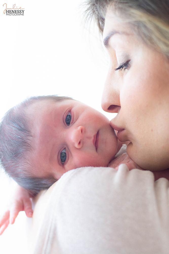 photographe, naissance, future maman, grossesse, shooting, enfant, nourrisson,