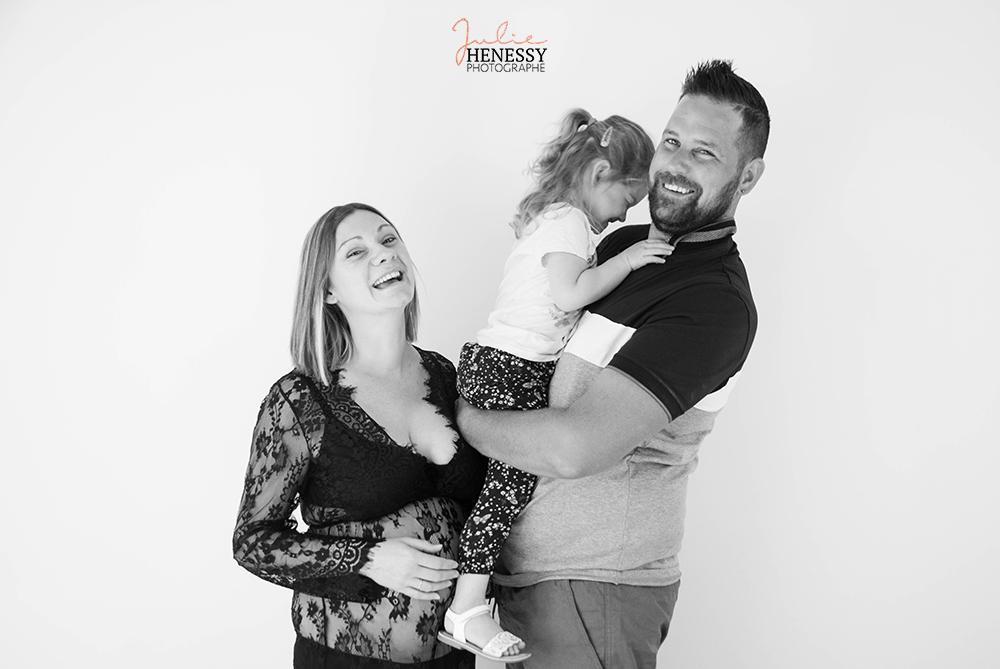 photographe, var, 83, famille, bébé, naissance, nouveau-né, portrait, grossesse, maternité, la roquebrussanne, toulon,