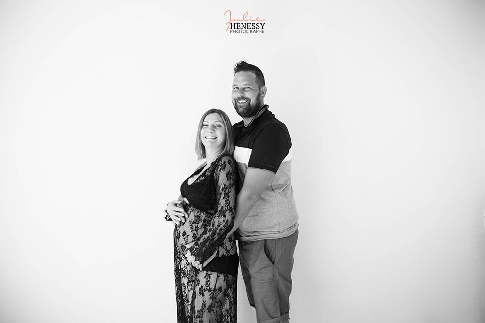 photographe, var, 83, toulon, la roquebrussanne, famille, portrait, bébé, naissance, famille, studio, extérieur, grossesse,