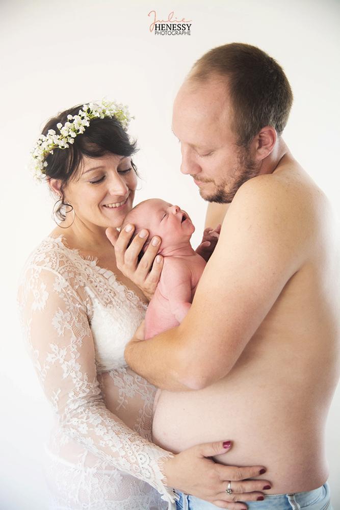 photographe, grossesse, nouveau-né, famille, bébé, nourrisson, studio, reportage, la roquebrussanne, cuers, toulon, saint-maximin, brignoles,