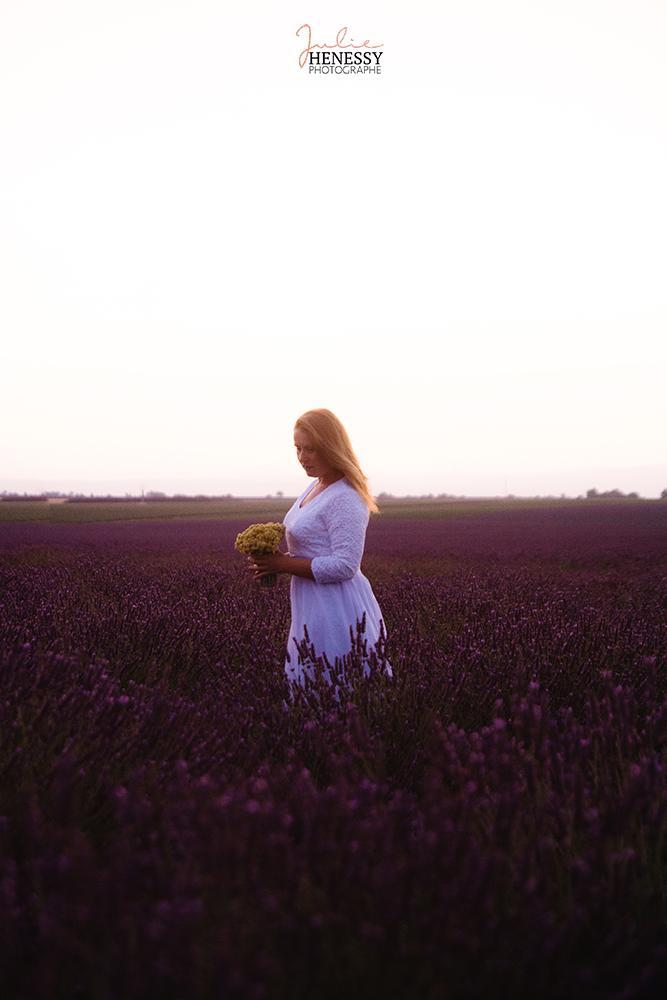 photographe, couple, famille, shooting, extérieur, studio, tirage, album, var, la roquebrussanne, valensole, callas, le muy, bébé, naissance, grossesse