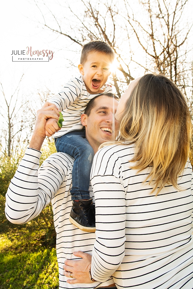 la roquerbussanne, toulon, la crau, photographe, photo, portrait, famille, bébé, grossesse