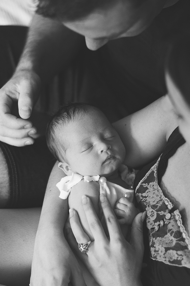 photographe, domicile, naissance, bébé, nourrisson, famille, 83, var, noir et blanc, tirage, album