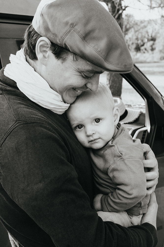 séance, photo, famille, lfestyle, extérieur, tirage, album, folio, couleur, var, la roquebrussanne, bébé, baby, enfant, children