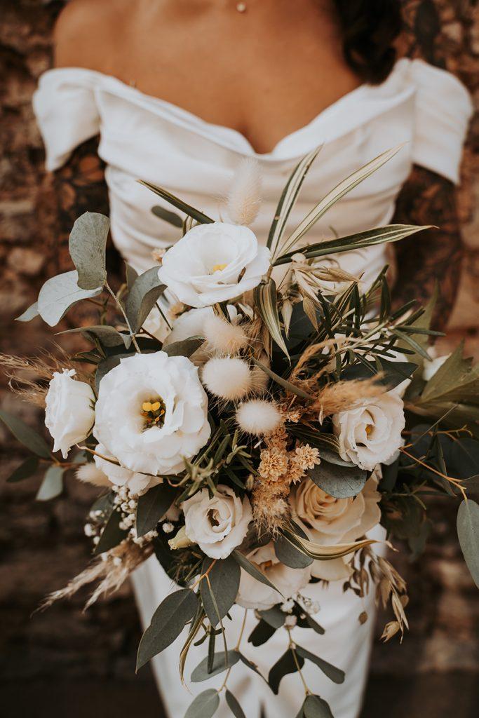 mariage, casteldefies, domaine, cérémonie, couple, 83, provence, famille, bouquet de fleur mariage, prestation, wedding, couple, fleur, bouquet,