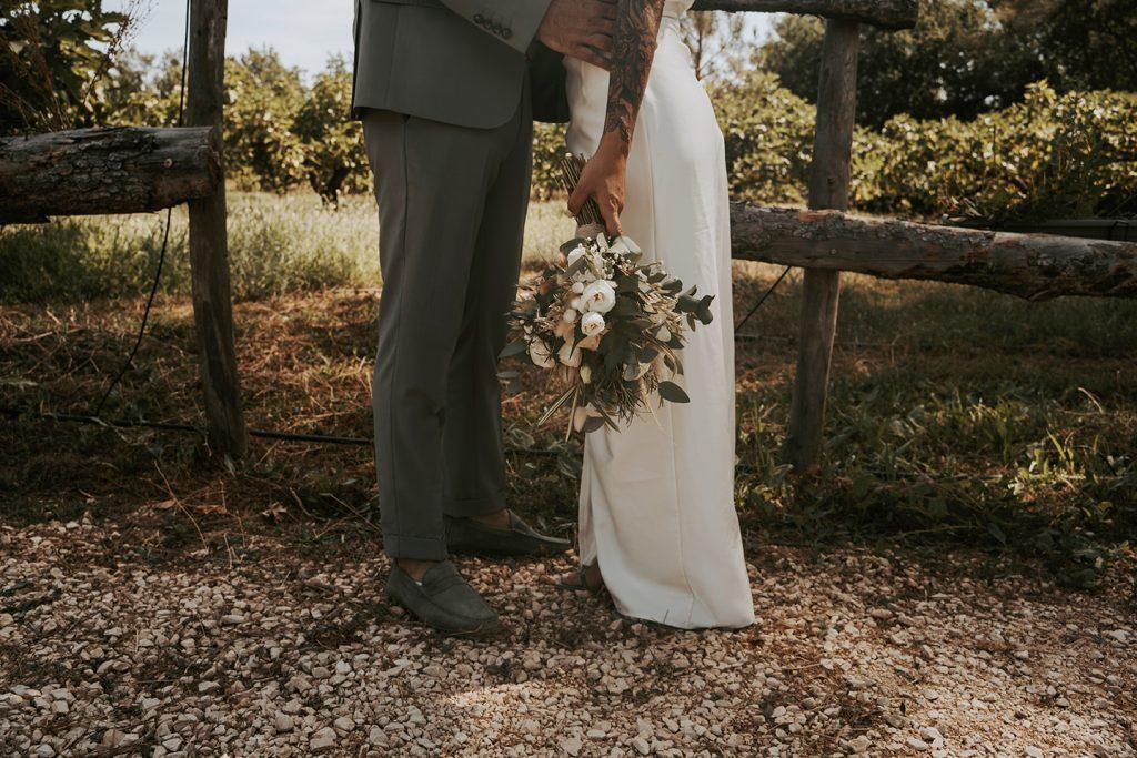 mariage, casteldefies, domaine, cérémonie, couple, 83, provence, famille, bouquet de fleur mariage, prestation, wedding, couple, bouuet