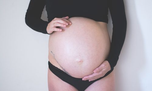 photographe, brignoles, la crau, rocbaron, grossesse, famille, bébé, nouveau-né, maternité, naissance, studio, lifestyle, 83, var