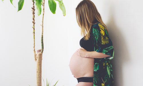 photographe, brignoles, la crau, rocbaron, grossesse, famille, bébé, nouveau-né, maternité, naissance, studio, lifestyle, 83, var
