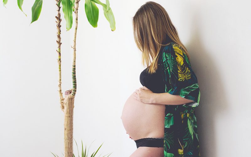 photographe, brignoles, la crau, rocbaron, grossesse, famille, bébé, nouveau-né, maternité, naissance, studio, lifestyle, 83, var